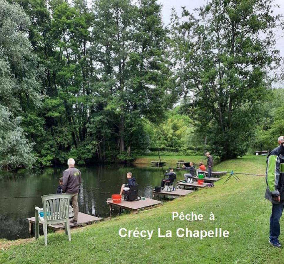 Les Nympheas, Appart Au Calme Et Grand Jardin A 15 Min De Disneyland, Crecy-la-Chapelle Екстер'єр фото