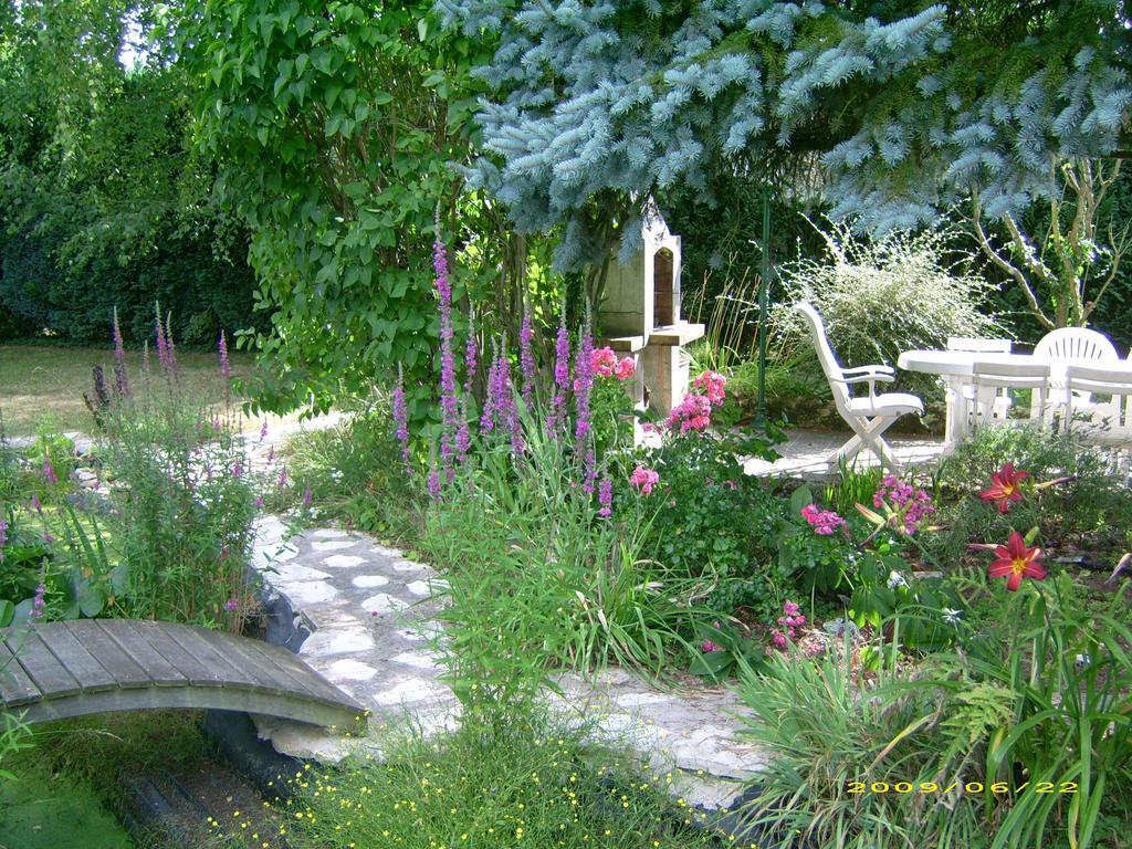 Les Nympheas, Appart Au Calme Et Grand Jardin A 15 Min De Disneyland, Crecy-la-Chapelle Екстер'єр фото